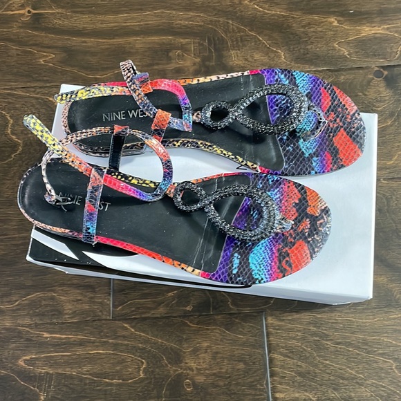 Nine West multicolored snakeskin design leather sandals - Picture 2 of 3